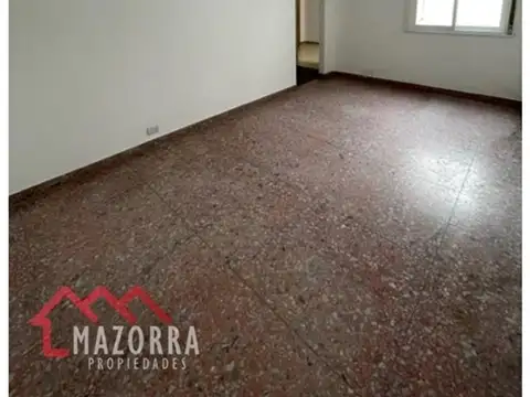 Depto Tipo Casa en Alquiler de 3 ambientes
