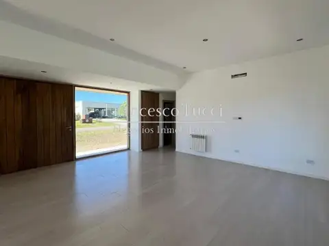 Casa en Venta al Oeste