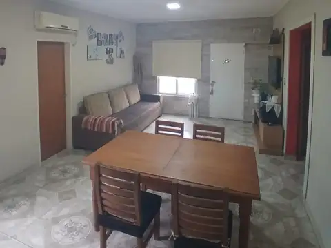 Depto Tipo Casa en Venta de 4 ambientes