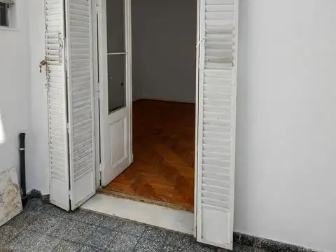 Depto Tipo Casa 2 ambientes con 1 baño