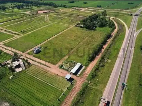 Lote Barrio Cerrado Dionisio, a la laguna Merlo
