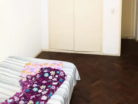 ALQUILER - 2 AMB- A UNA CUADRA DE LA UADE- SIN MUEBLES
