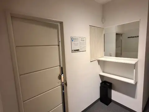 Oficina 4 ambientes con 1 baño