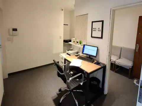 Oficina en Venta 20 años