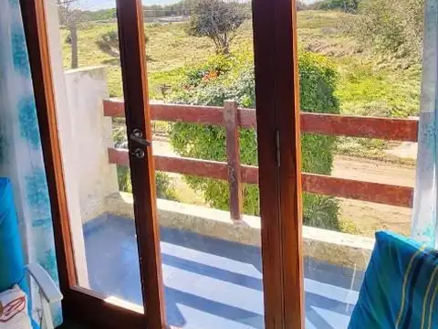 Depto Tipo Casa 3 ambientes con 2 baños