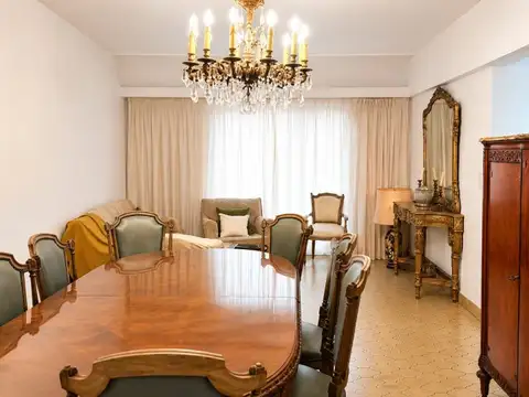 Villa Crespo, Av Corrientes 4800, 5 amb, 120m2, u$s 1.100 + Expensas + Servicios. Contrato mini...