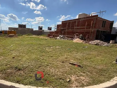 Lote en Rincones de Manantiales