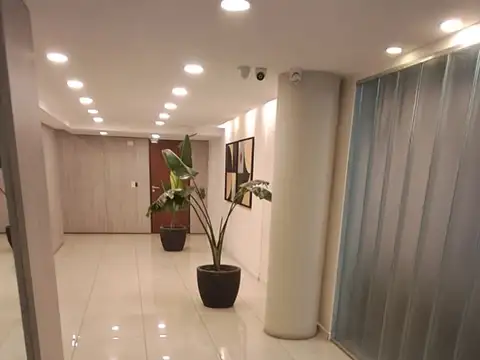 1 De Mayo 1600, Piso 04