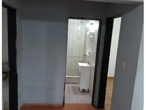 2 Casas de 3 amb c/u sobre Lote 10x20mts . 2 c R26. Fcia Dño