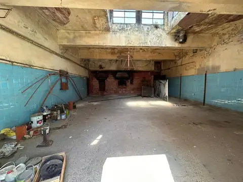 LOCAL COMERCIAL EXCELENTE ZONA IDEAL INVERSOR