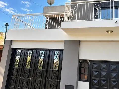 Casa en venta Quilmes Oeste 4 ambientes Apto Credito