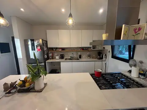 Casa en Venta al Este