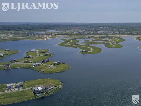 Terreno en Puertos del Lago - BARRIO AMARRAS
