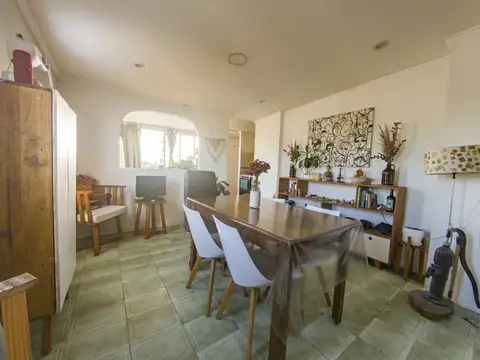 Depto de 3 amb en Versalles (Porcel de Peralta al 900)