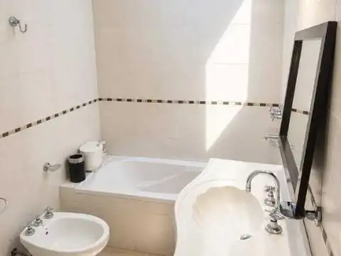 Depto Tipo Casa 2 ambientes con 1 baño