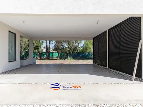 Casa en Venta en Moreno, USD 295.000