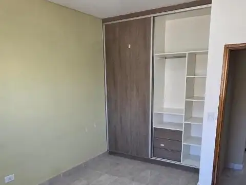 Departamento en Alquiler en Luzuriaga, $ 1.600.000