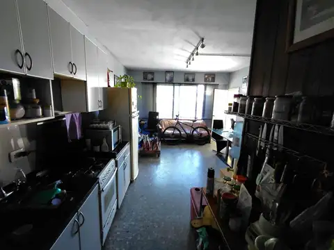 VENTA CASA - LOTE 222 M2 GRAL. PAZ 11.200 LINIERS