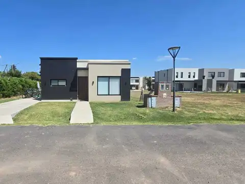 Casa en Venta en Manzanares, USD 155.000