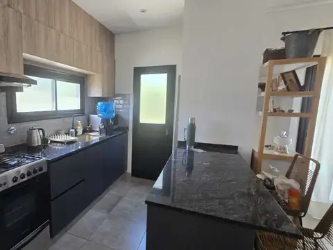CASA 4 AMBIENTES EN VENTA EN BARRIO CERRADO EL ALJIBE, MANZANARES, PILAR, GBA NORTE
