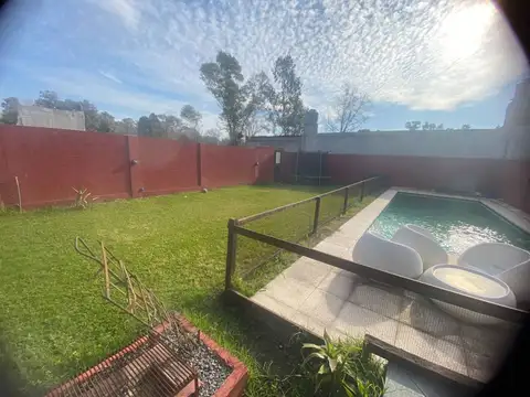 Casa 4 ambientes con 3 baños