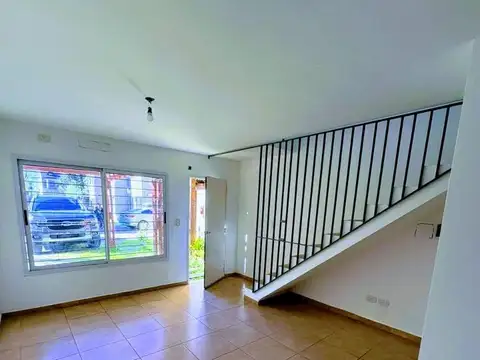 Depto Tipo Casa en Venta de 2 dormitorios