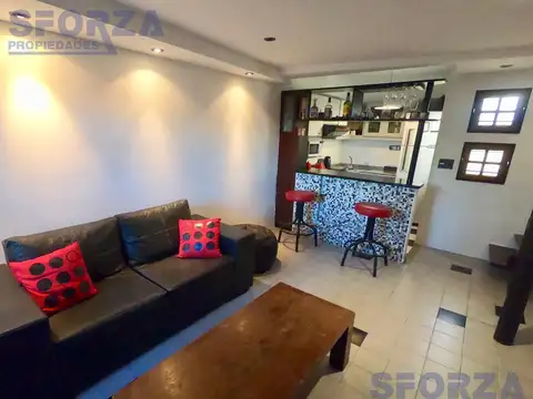 Depto Tipo Casa en Venta de 3 ambientes