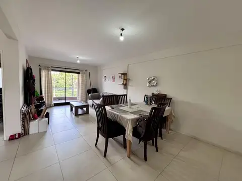 Departamento en alquiler en Tigre Centro 3 ambientes con Cochera, Balcon con Parrilla y Lavadero