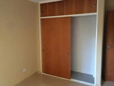 Departamento en Alquiler en Moron, $ 650.000