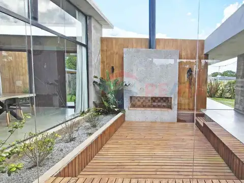 Casa en Venta al Este