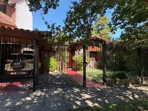 Casa en venta en Castelar Norte