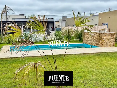 Casa en Laguna Azul II a Metros del Ingreso