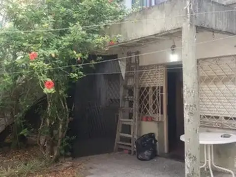 Depto Tipo Casa en Venta de 5 ambientes