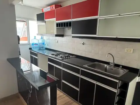 Juan Domingo Perón 1400, Piso 7