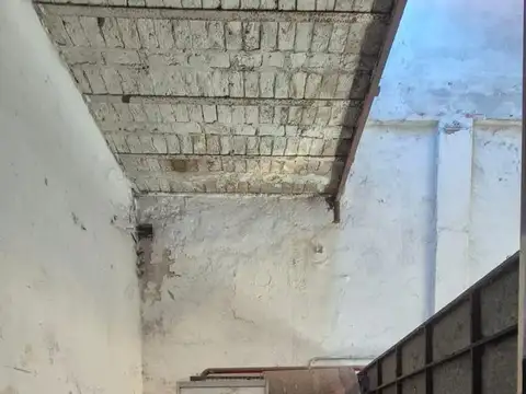 Avenida Regimientro Patricios al 1300