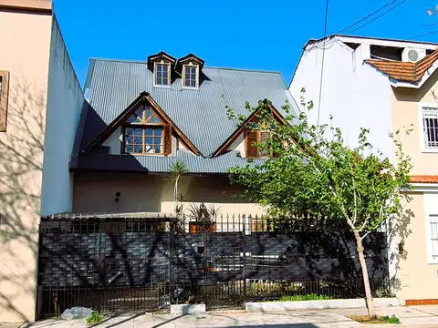 VENTA CASA 5 AMB LINIERS PERMUTA MENOR VALOR