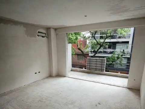 VENTA DE POZO. 1 AMBIENTE CON BALCON. IDEAL TEMPORARIO. TERRAZA C/PARRILLA. HIDALGO 1418