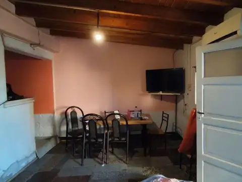 CASA CON DEPARTAMENTO CON AMPLIACION PARA LOCAL