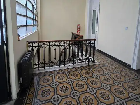 Depto Tipo Casa 12 ambientes con 4 baños