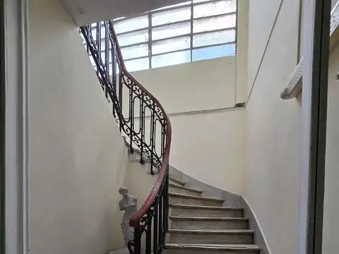 Defensa 317 , Piso 1