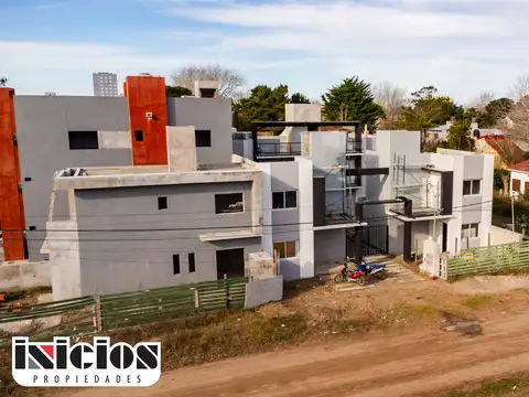 Dúplex y Dptos. amplios y modernos - C792