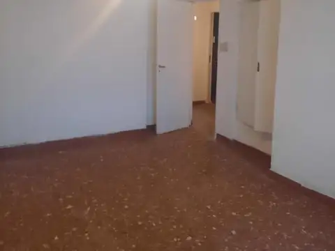 Depto Tipo Casa en Alquiler de 3 ambientes