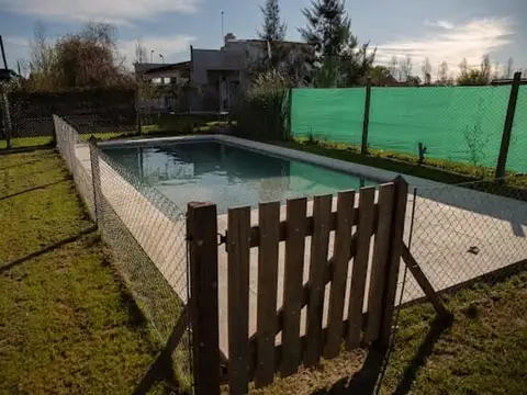 Casa 4 ambientes con 5 baños