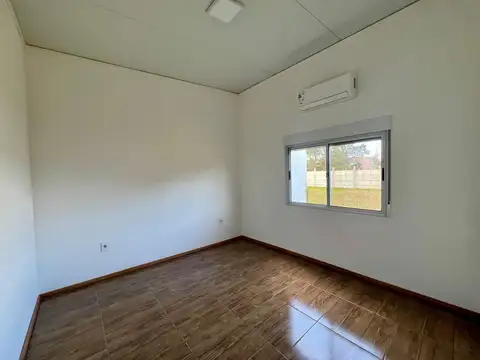 Casa en Alquiler con 1 cochera