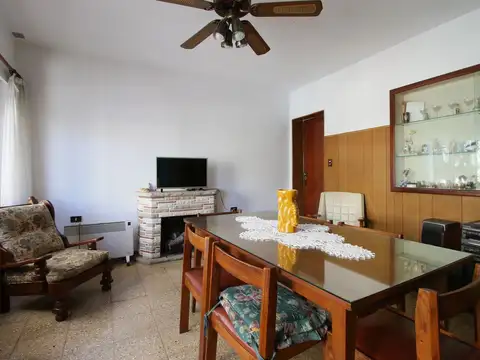 Depto Tipo Casa en Venta de 4 ambientes