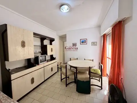 ESTUDIANTES 2026 - 2 Amb lateral