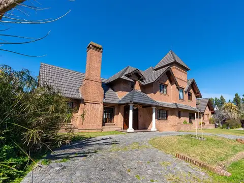 Casa 6 Amb + Dep Exclusivo Barrio Galápagos Pilar