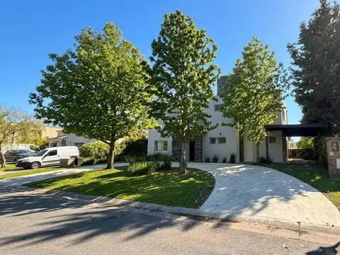 Barrio San Marcos, Dean Funes, Villanueva 100