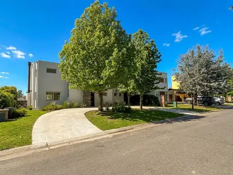 Casa en Venta de 5 dormitorios