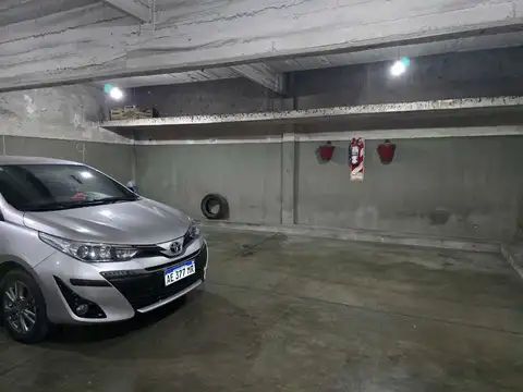 VENTA DE COCHERA EN VILLA URQUIZA